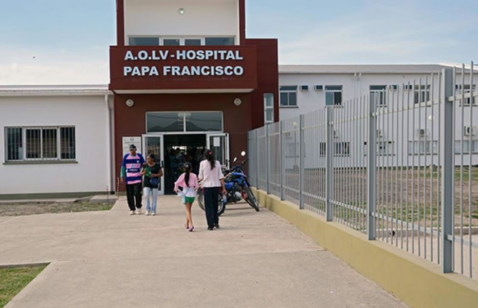 Una provincia argentina empezará a cobrarle a los extranjeros la atención en los hospitales públicos 