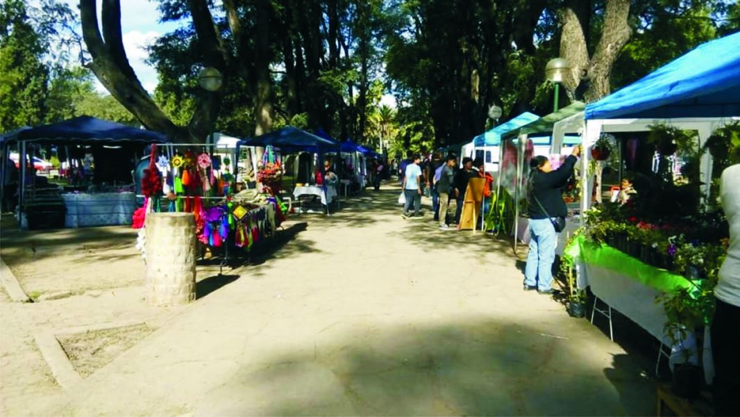 Feriantes del parque San Martín autorizados por un año más - Política -  Nuevo Diario de Salta, Argentina
